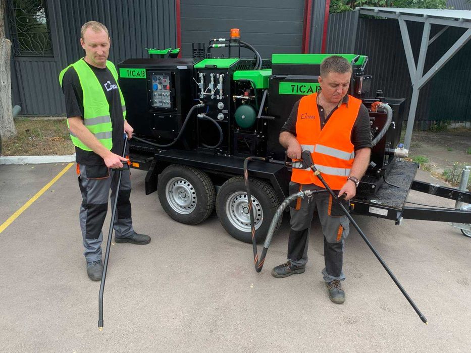 Bitum de umplere a fisurilor  pulverizator de emulsie