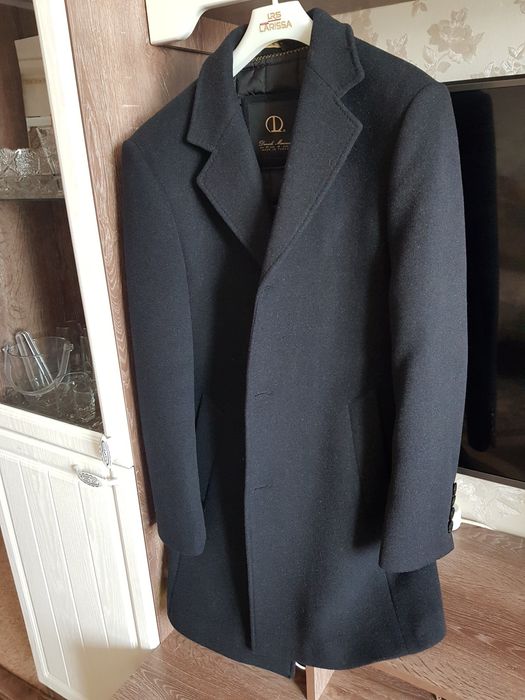 Продается мужское пальто