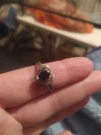 Продам красивое серебряное кольцо