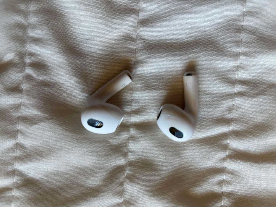 Оригинални безжични слушалки Apple Airpods 3 MagSafe