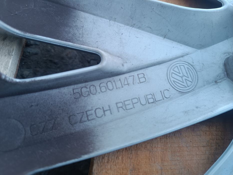 Оригинални тасове VW 16 цола