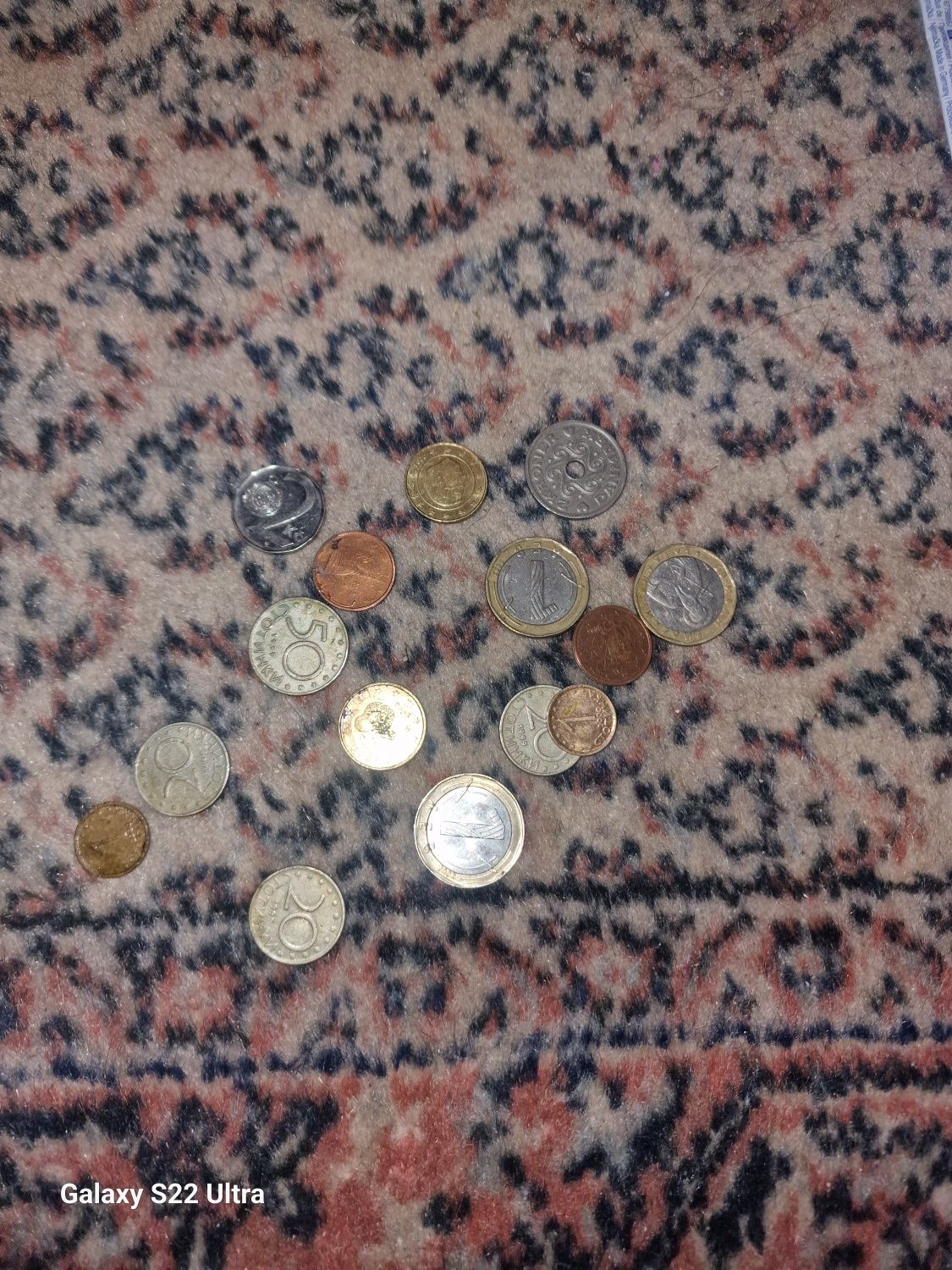Moneda 1 one pound și monede vechi