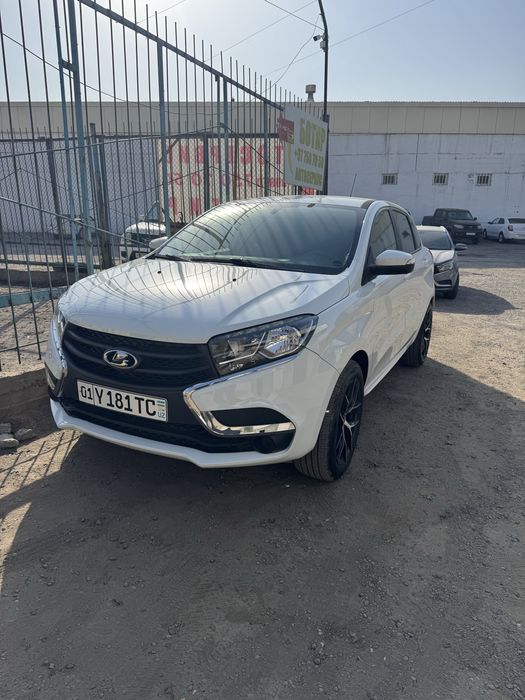 продам Лада xray 2017 года 87000 тыс пробег.