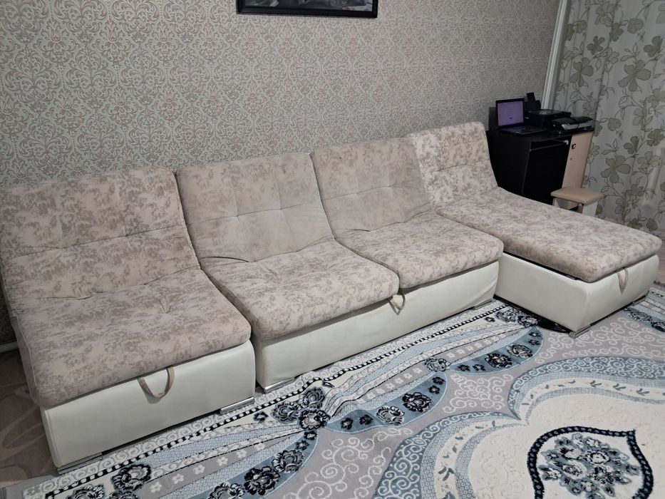 Продам диван в хорошем состоянии