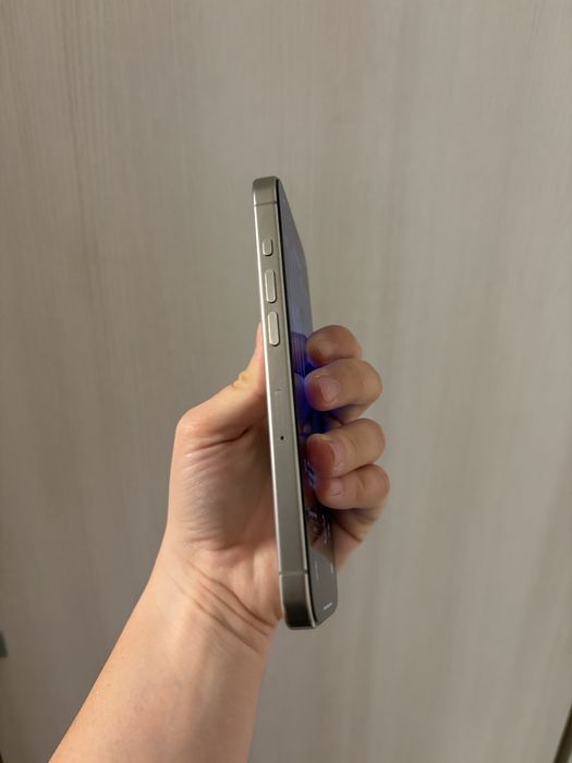 Iphone 15 pro - Garantie emag