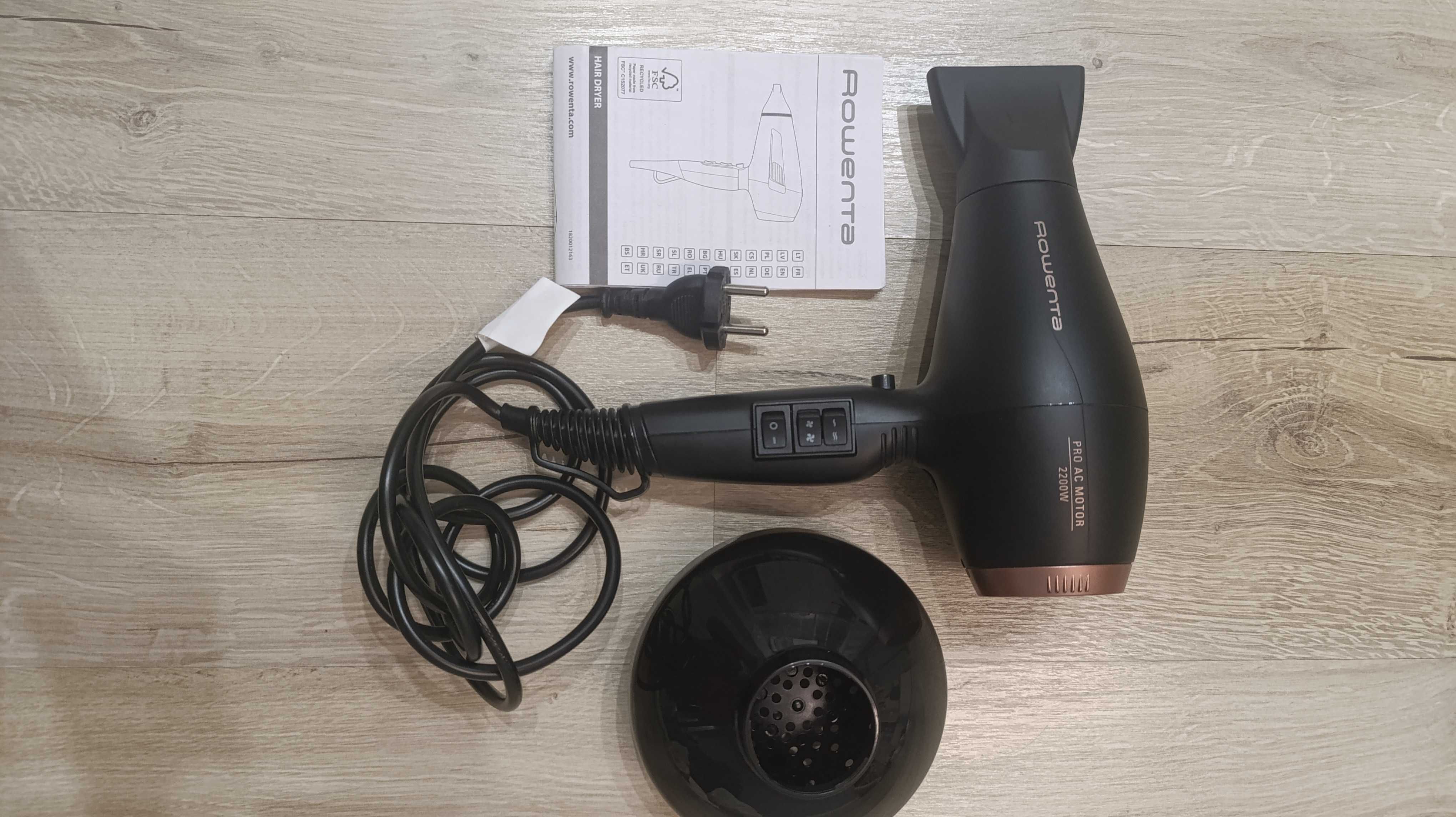 Фен Rowenta CV6930F0 2200 Вт