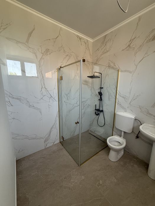 Cabine de dus, balustrada sticla