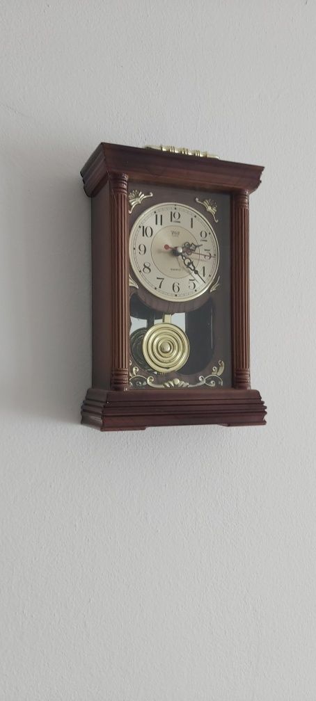 Ceas perete retro