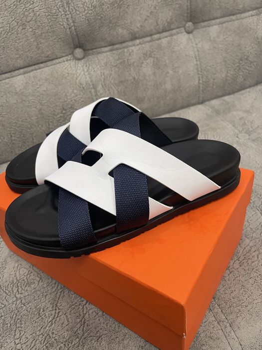 Продам тапочки Hermes