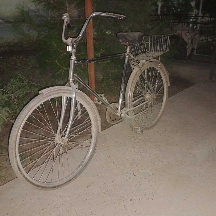 Velosiped srochna sotiladi