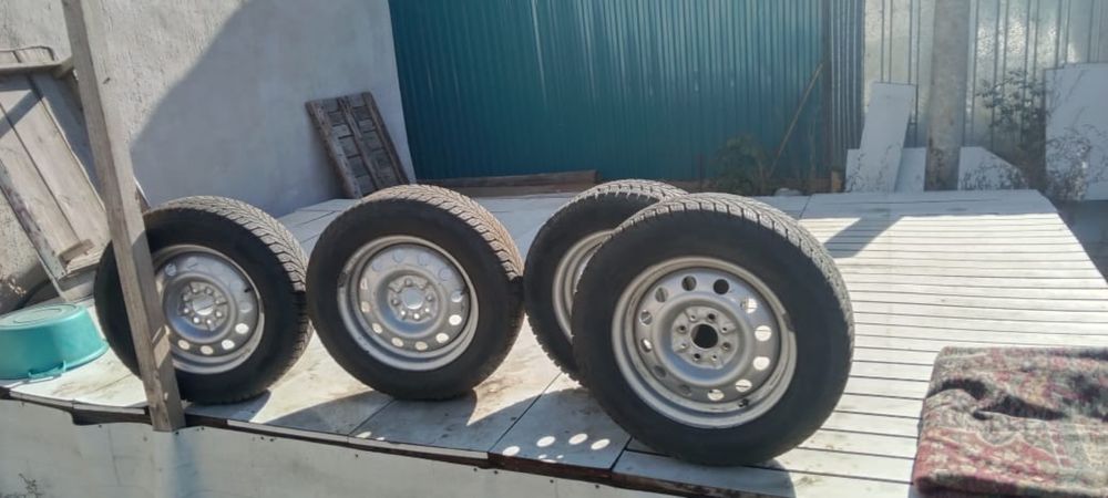 Обмен зимний шины с дисками р 14 на р15