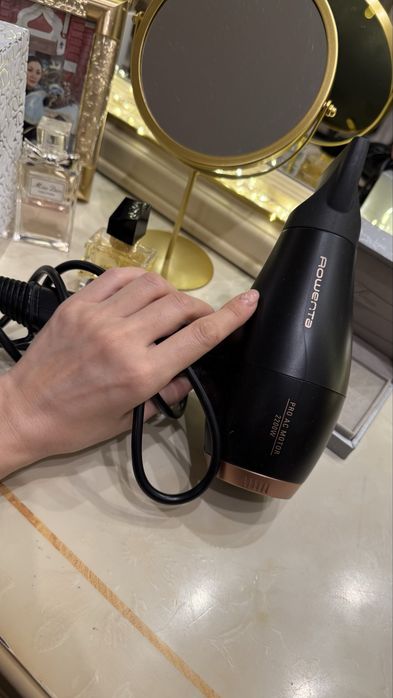 Фен Rowenta pro ac motor 2200 w