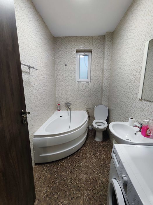 Închiriat apartament 2 camere