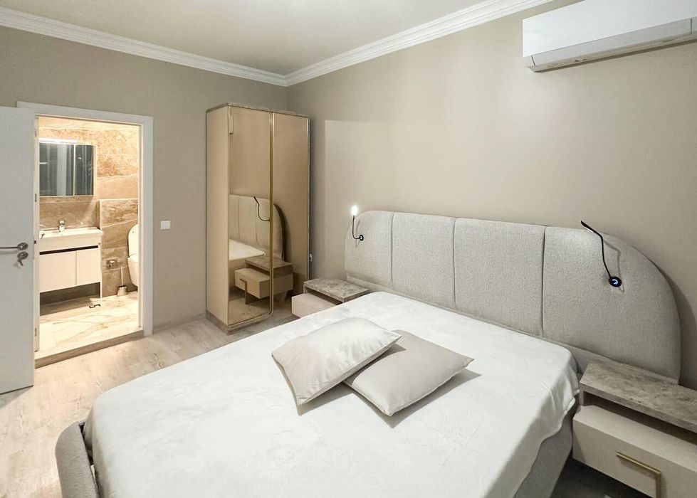 Дава се под наем Тристаен апартамент в Бургас, Изгрев - 105 кв.м за 1020 € - Снимка #3