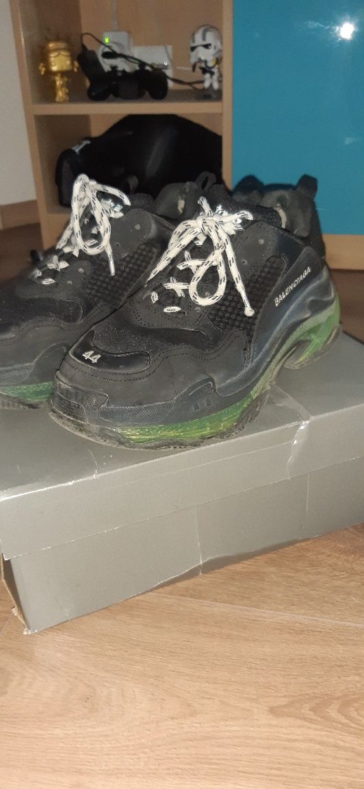 Balenciaga triple s оригинални