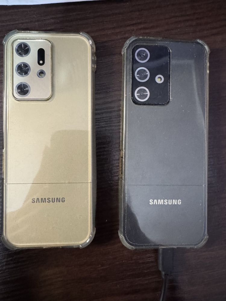 4х симочный Samsung с фонарем