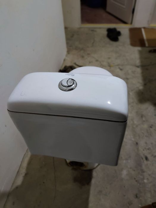 Унитаз сотилади.Холати яхши