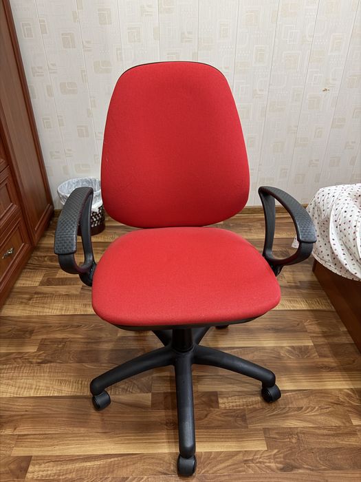 Компьютерное кресло