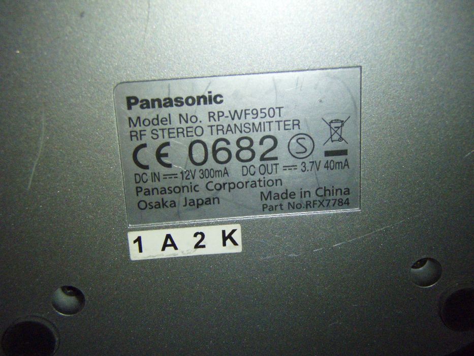 Casti wireless fara fir cu surround Panasonic RP-WF950