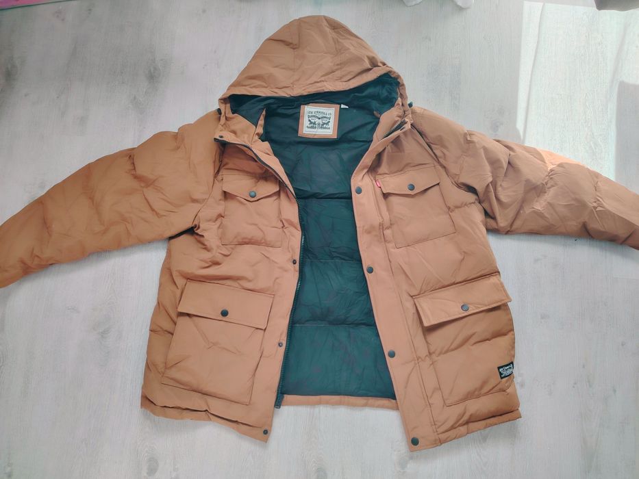 XXL ЧИСТО НОВО оригинално мъжко зимно яке LEVIS