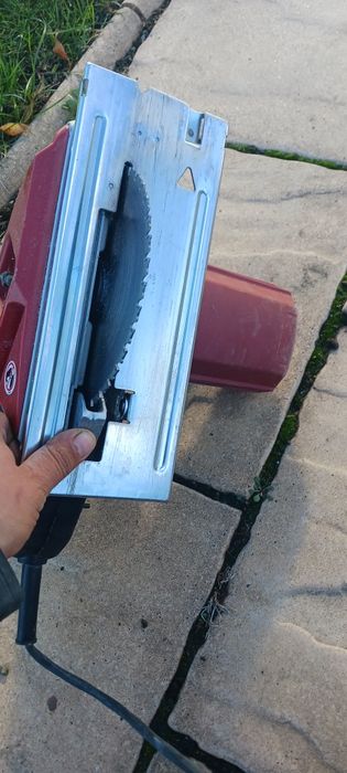 Fierastrau electric de precizie de la FLEX