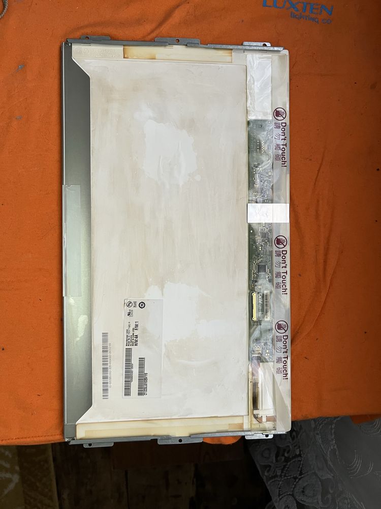 Vand display(ecran) DEFECT