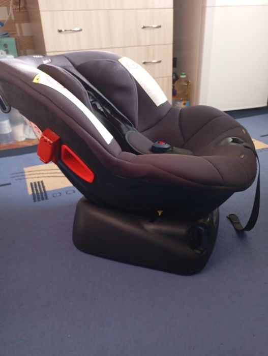 Продам автокресло детское