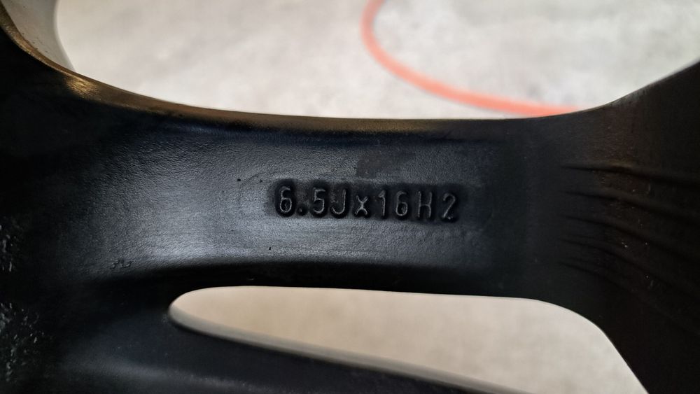 Джанти 16" 5х114'3 Черен Мат