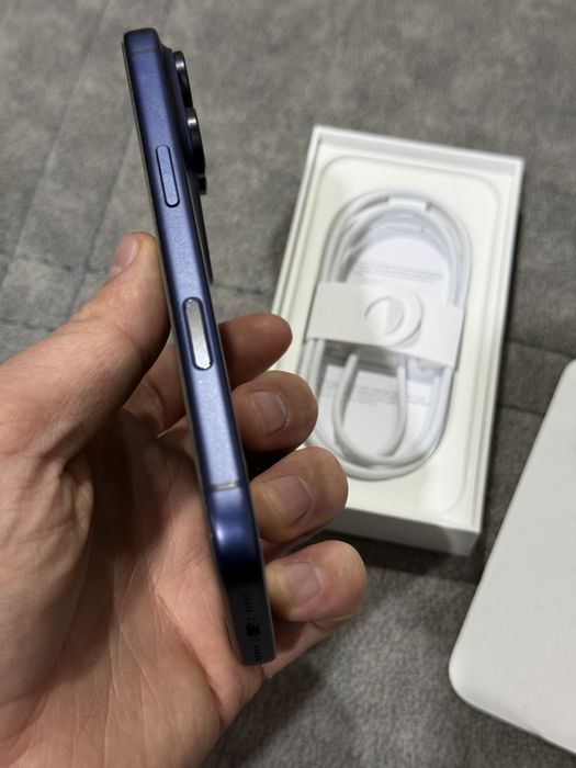 17 pro 256g 100%  18sikl