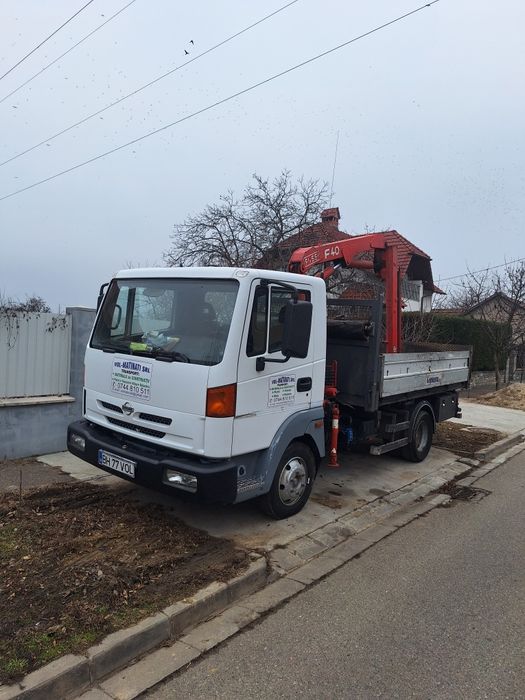 Vând camion basculabil cu macara