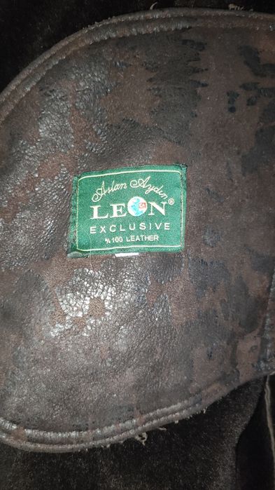 Продается натуральная дублёнка в отличном состоянии. Очень красивая