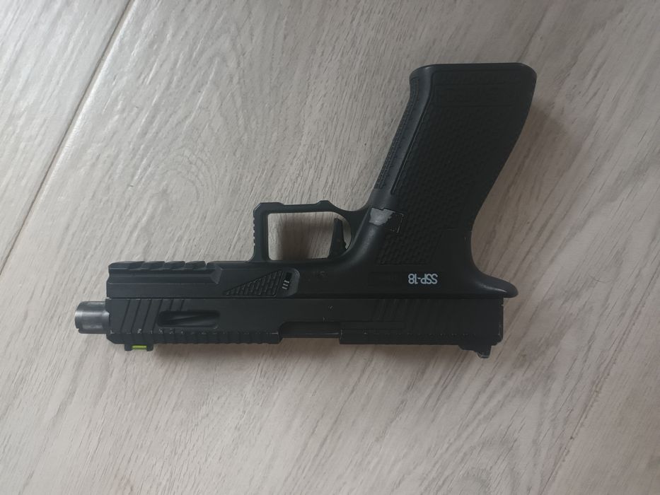 Vand replica SSP18 + consumabile/accesoriii airsoft
