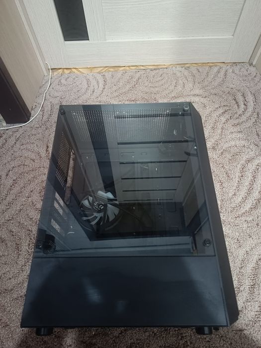 Б/У корпус-Aerocool bionic