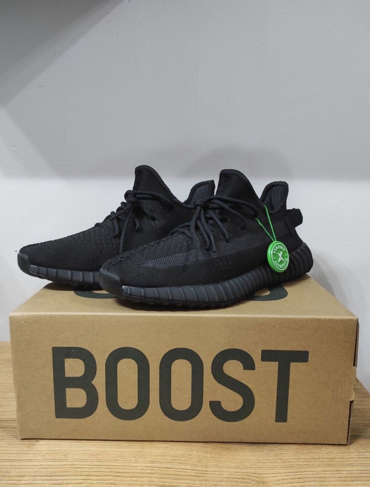 Adidas Yeezy Boost 350 V2 НАМАЛЕНИЕ