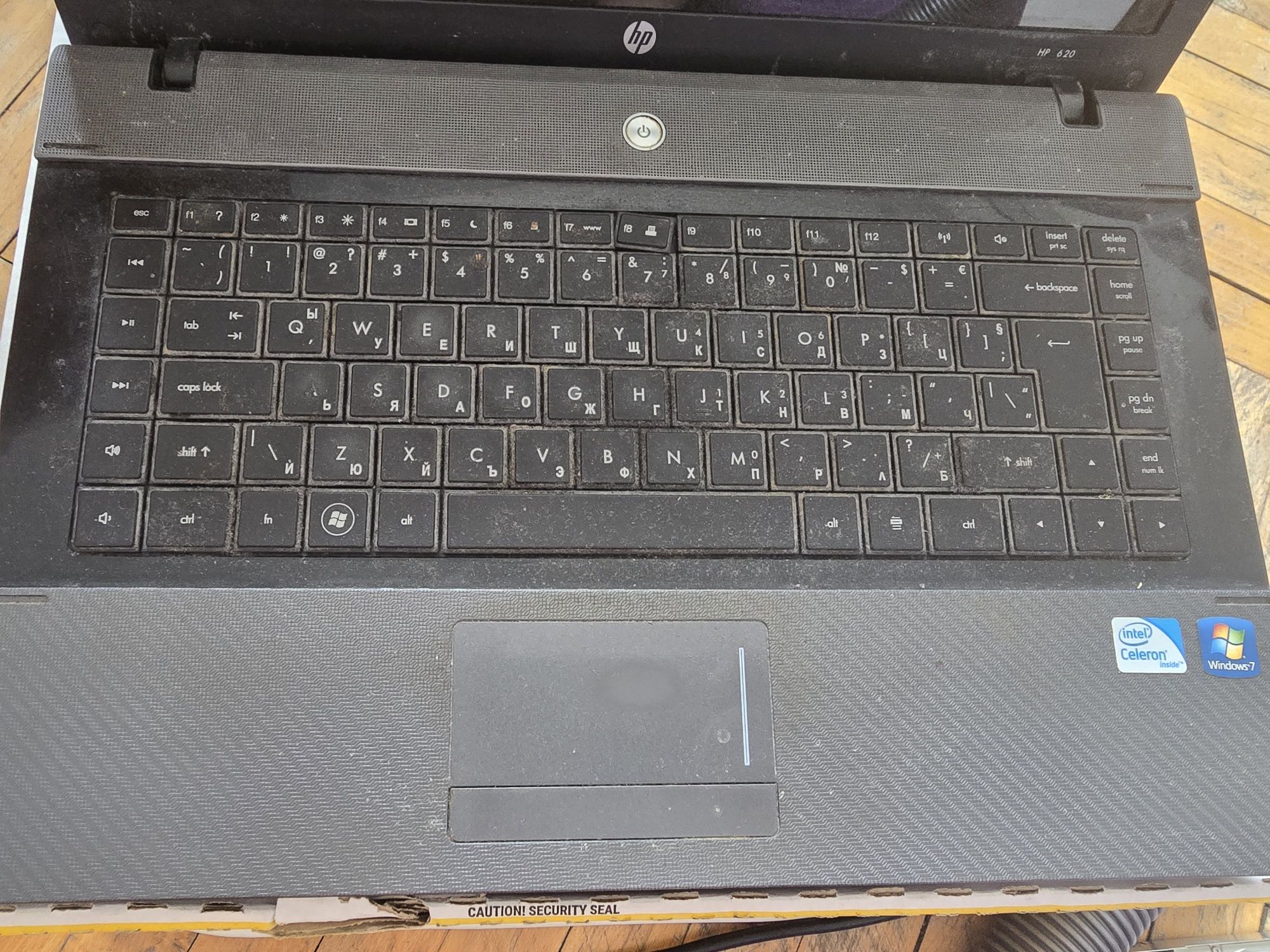 Стар лаптоп HP за части без хард диск