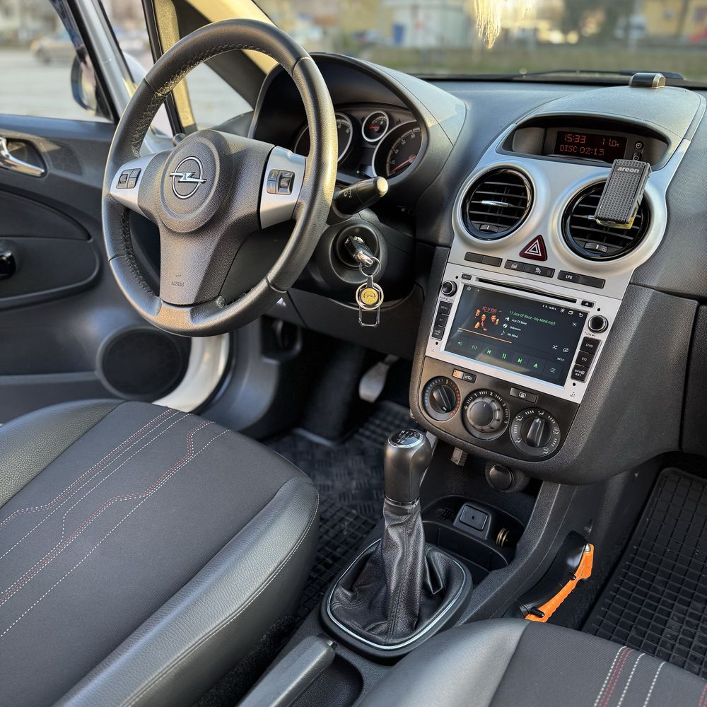 Opel Corsa 1.2 2012