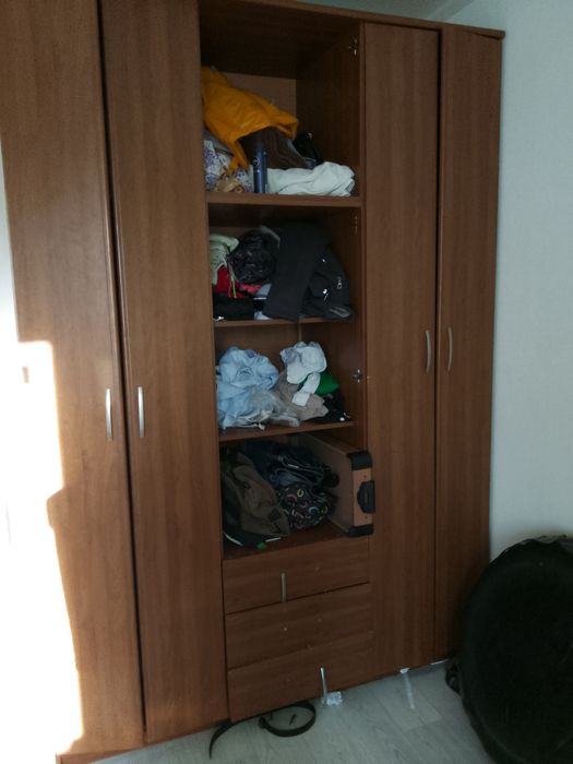 Продам шкаф. Не дорого
