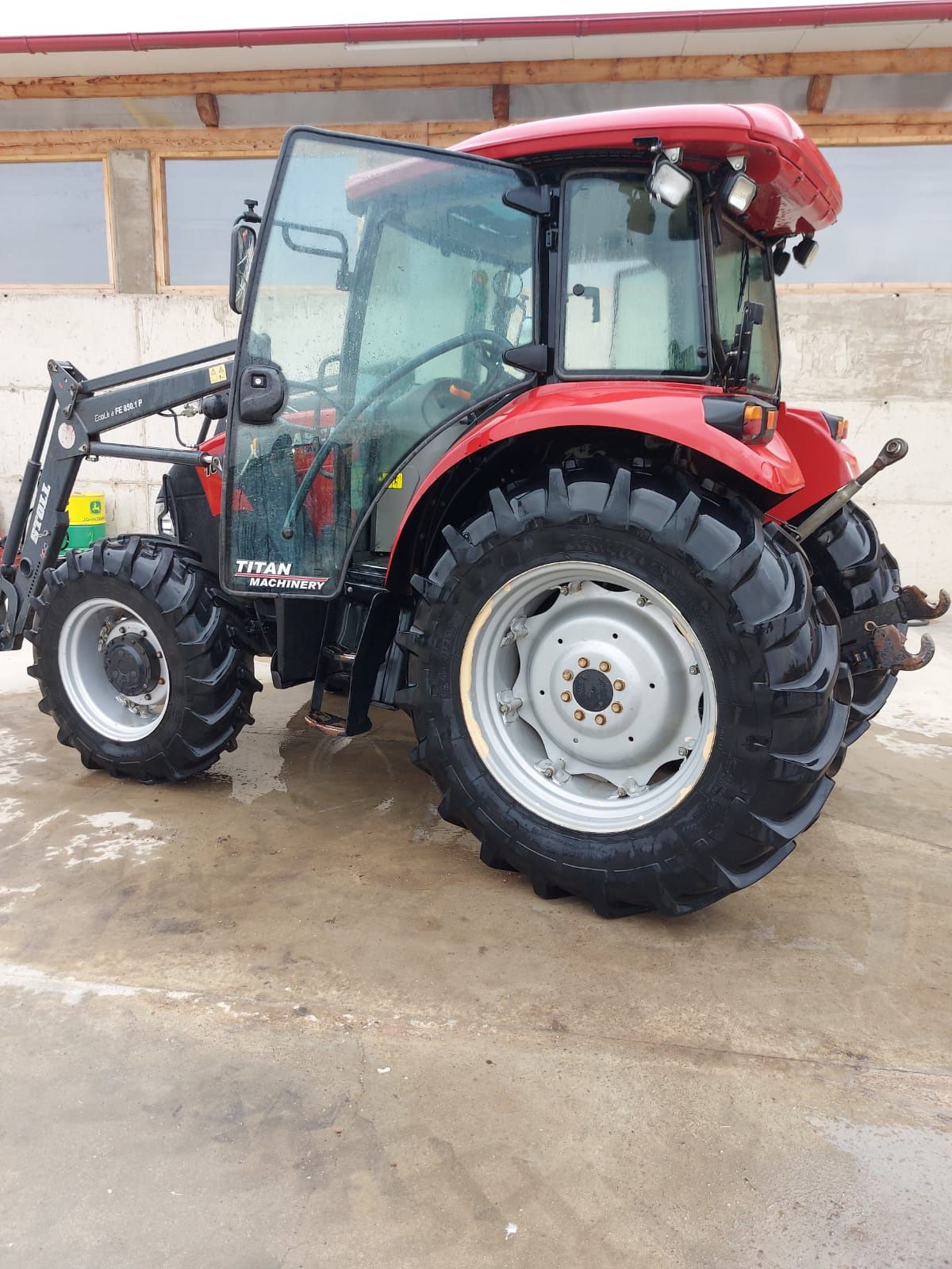 Vand tractor CASE IH FARMAL A 105