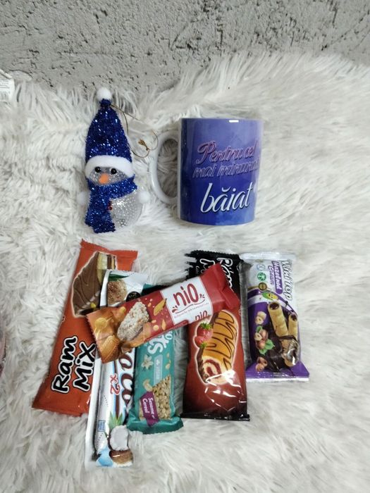 Cadouri pentru copii 

Preț vânzare - 55 lei
Partea voastră - 8 lei