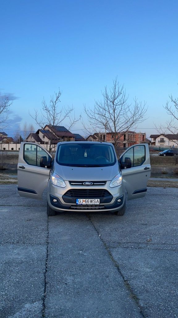 Ford Transit Custom 8+1