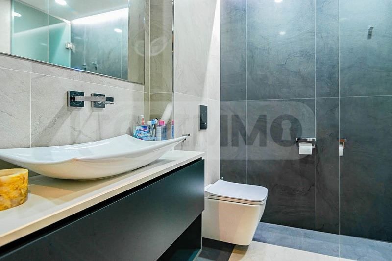 Продава се Тристаен апартамент в Варна, Бриз - 150 кв.м за 2500 €/кв.м - Снимка #11