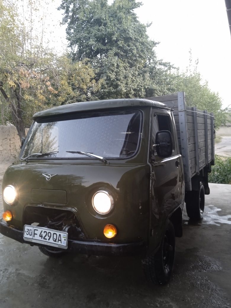 UAZ 452D  sotiladi