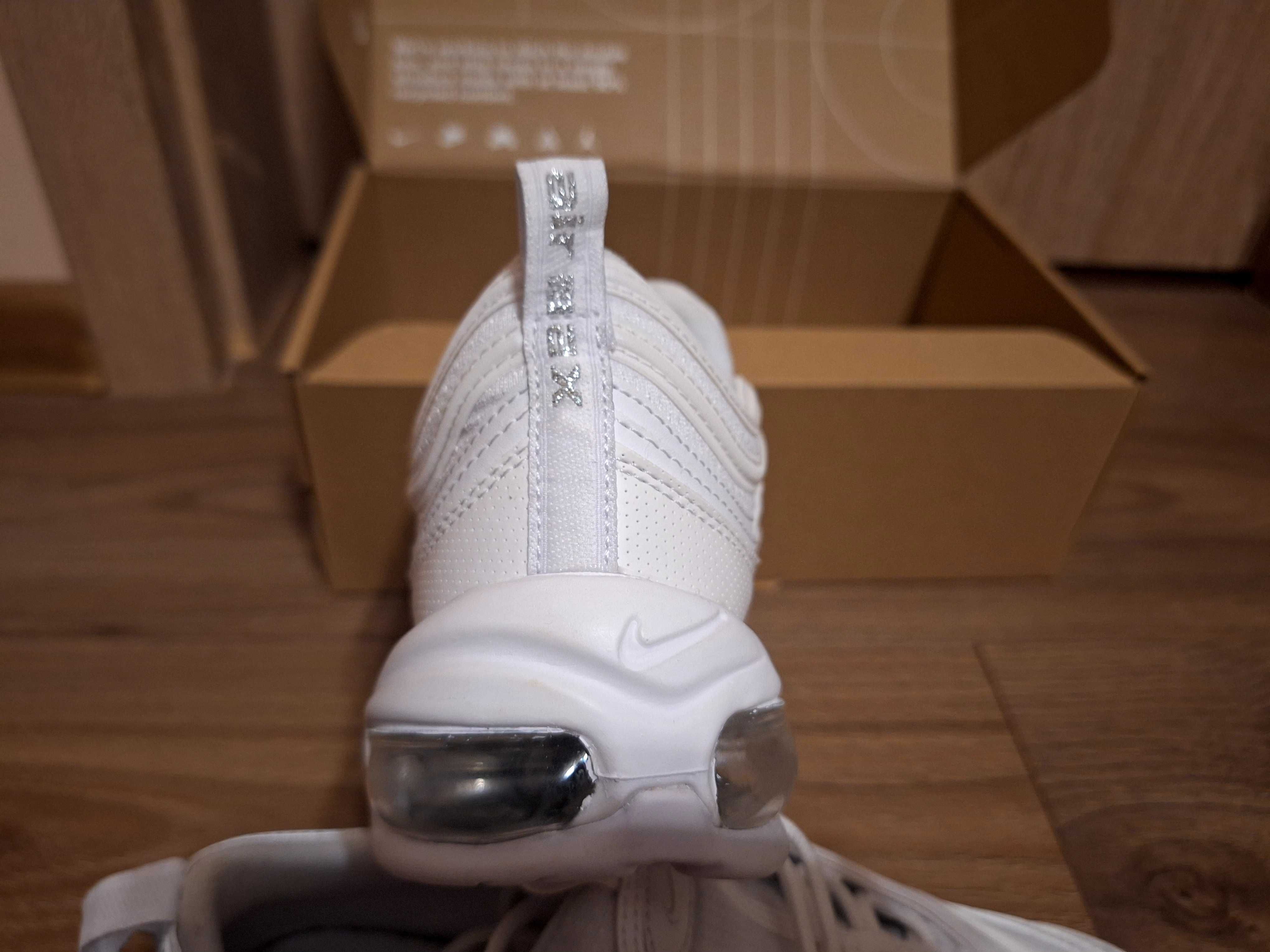 Дамски маратонки Nike