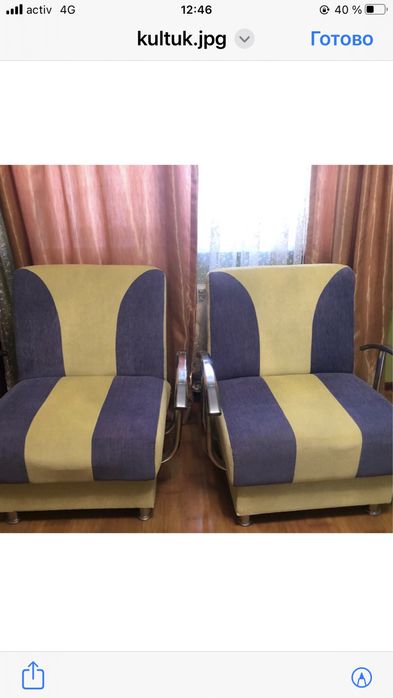 Диван-кровать с двумя креслами