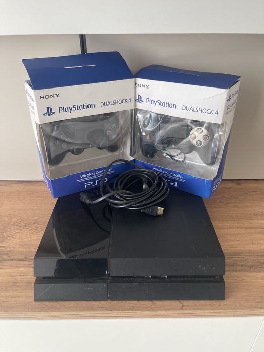 Ps 4 с двумя джостиками