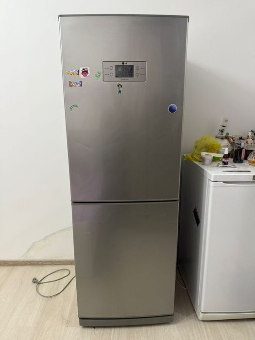 Продам холодильник