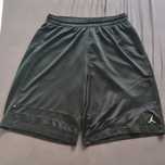 Продавам Jordan XL каси панталони