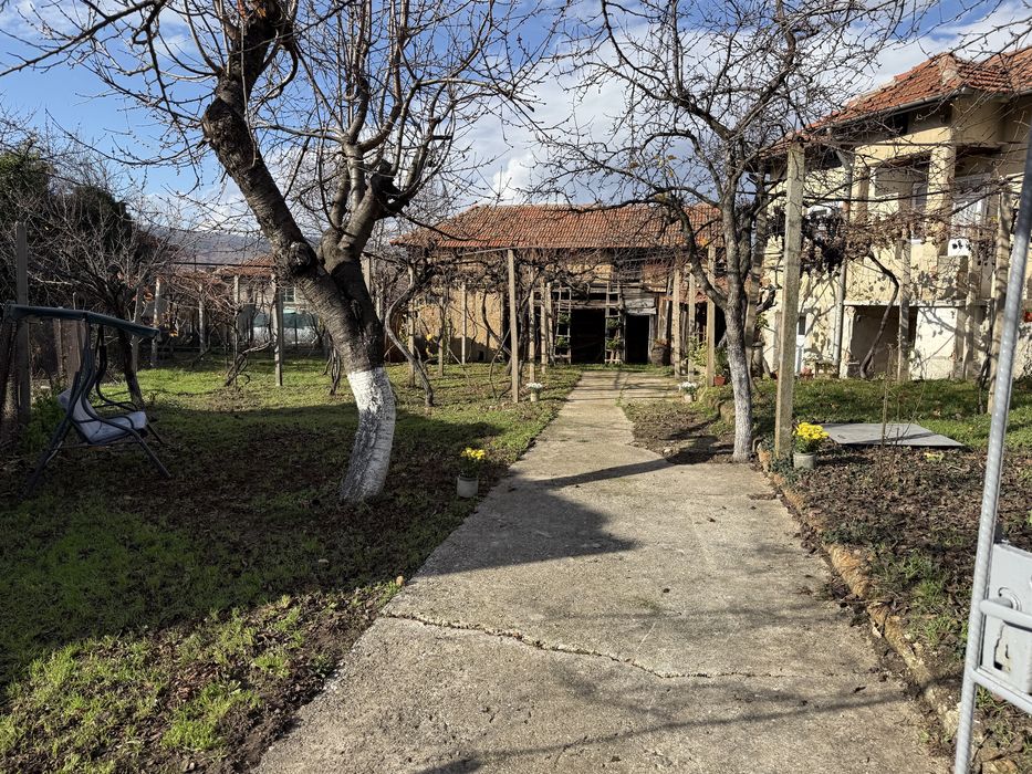 Продавам къща, с. Усойка