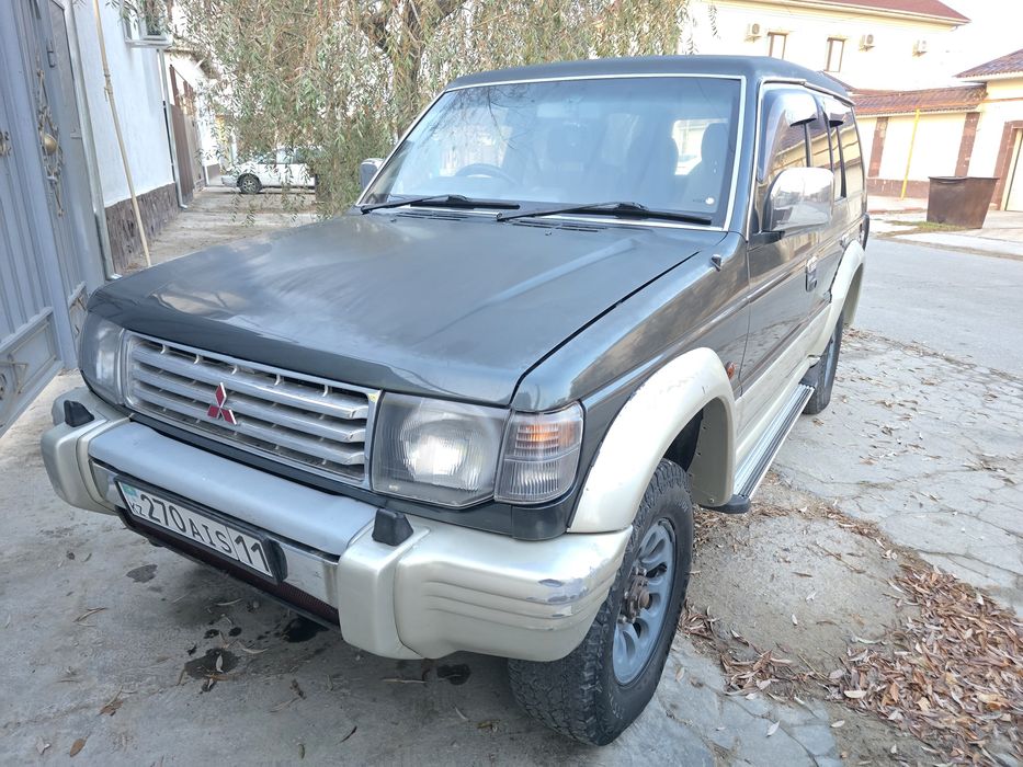 Мицубиси паджеро