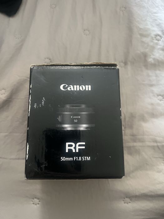 Обектив Canon RF- 50mm f/1.8 STM